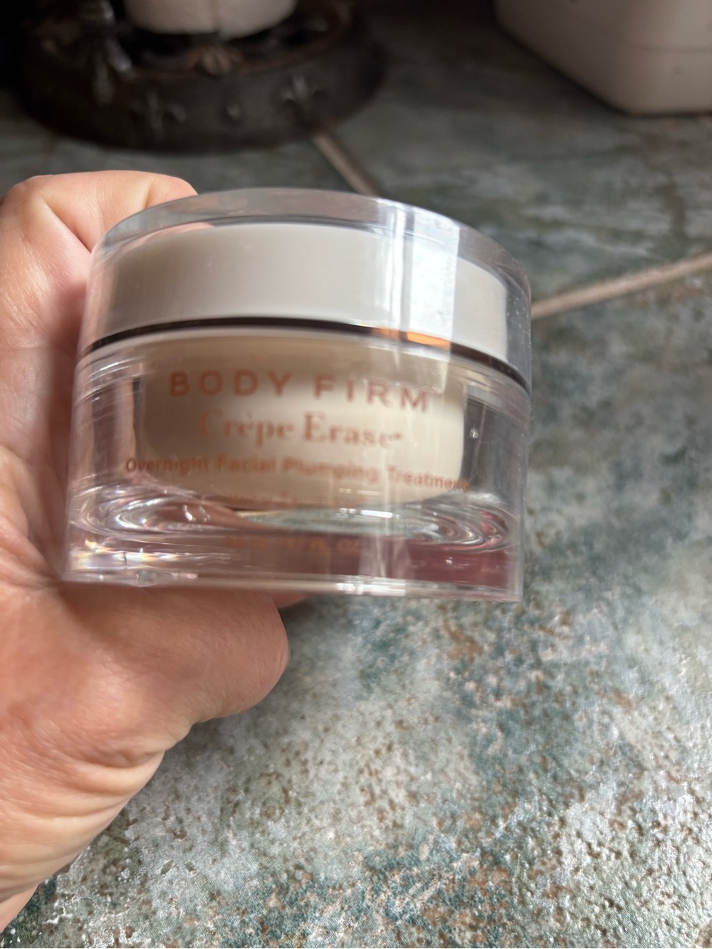 Body Firm Cream overnight facial plumping Face Moisturizer - Neutral Cream Shade